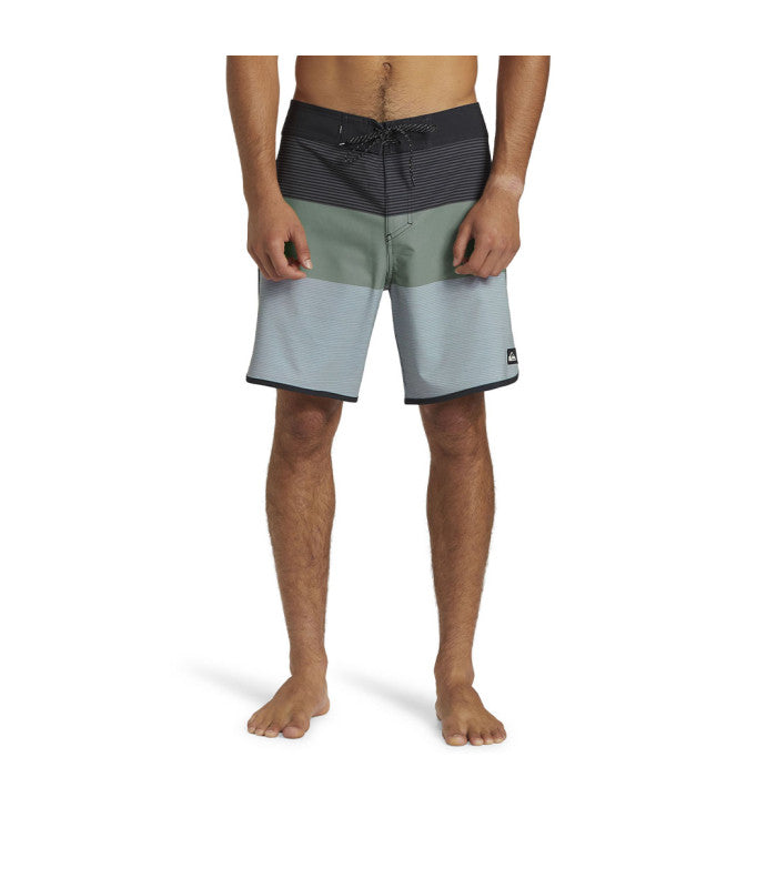 QUIKSILVER Surfsilk Tijuana 18 Boardshort