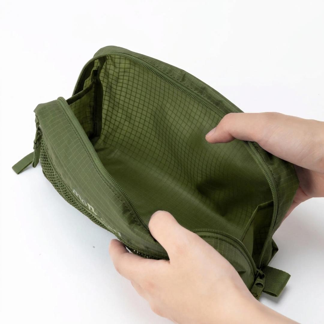 TOILETRY CASE
