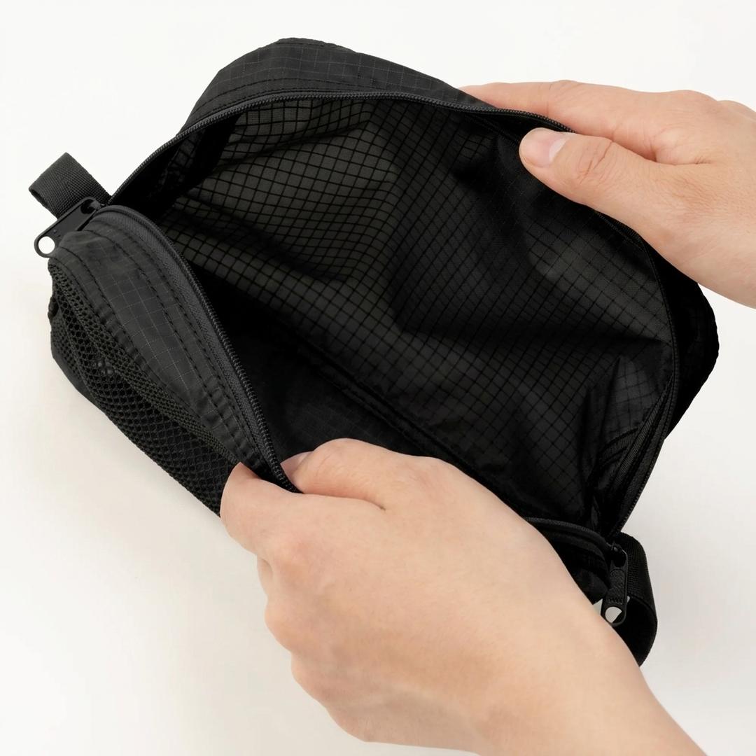 TOILETRY CASE