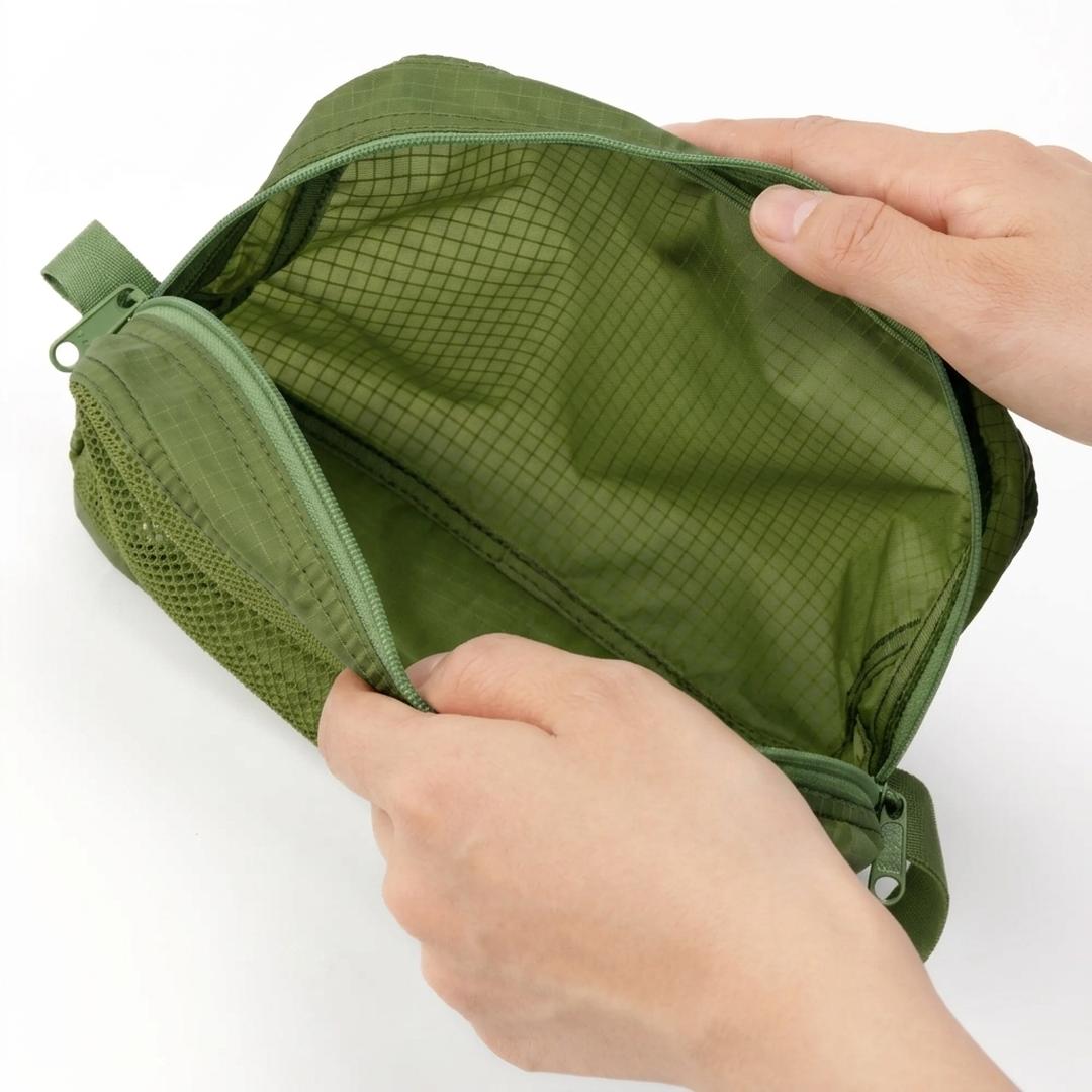 TOILETRY CASE